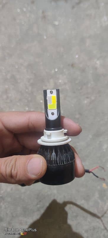 Rs. 600. . motor cycle light 0