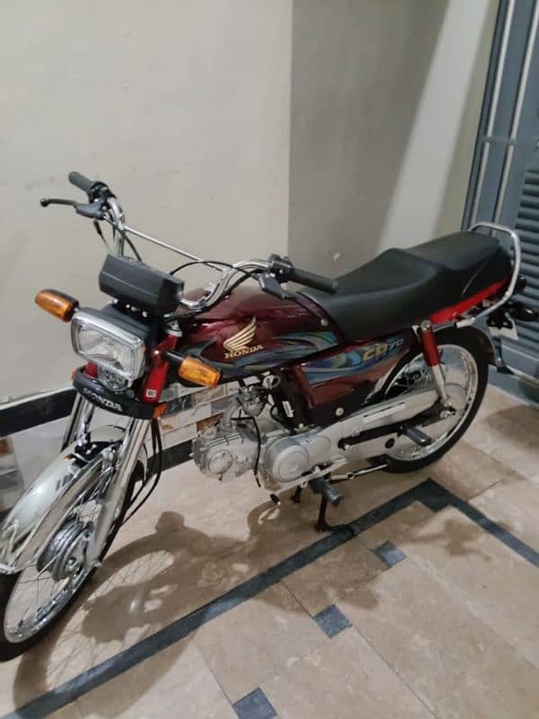 Honda cD 70 fresh piece Golden number All Punjab 0