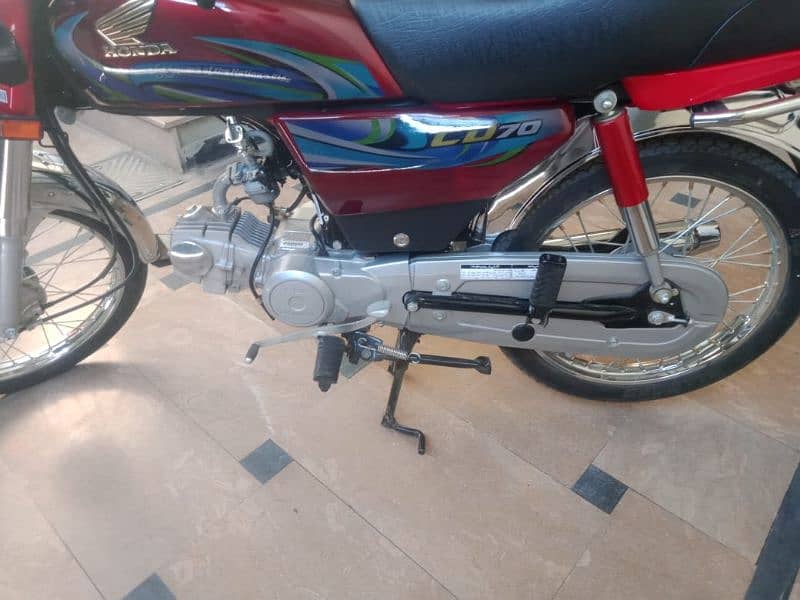 Honda cD 70 fresh piece Golden number All Punjab 3