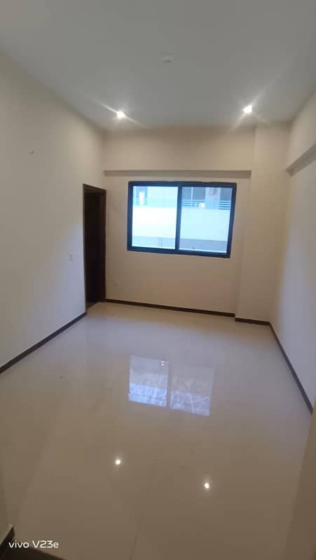 Brand New 3 Bedroom Stillish Flat FOR RENT Parking West Open 14