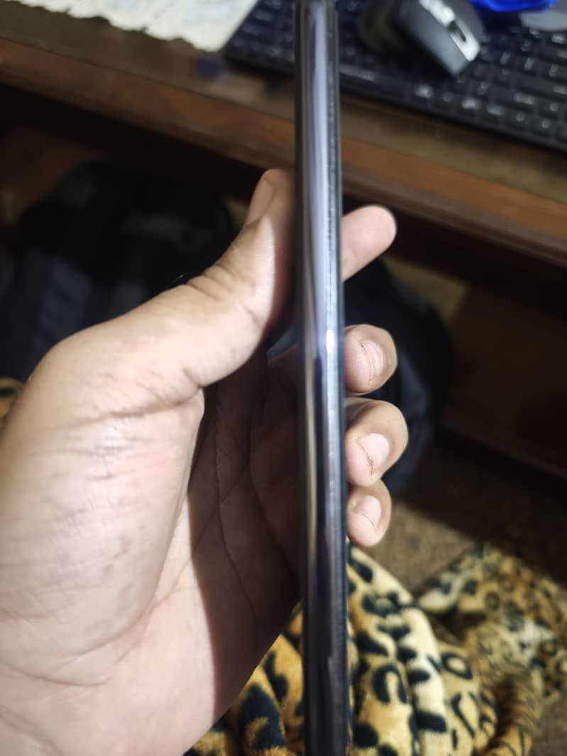 Samsung Galaxy A52s 5G in Good Condition 09/10 3