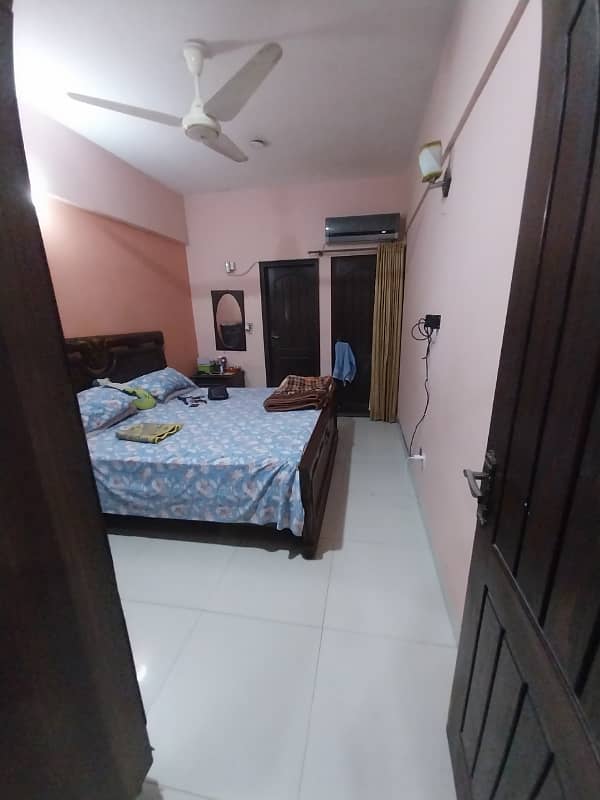 Chance Deal 2 Bedroom Attached Bathroom 1st Floor In Big Bukhari 11