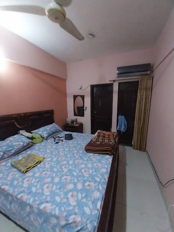 Chance Deal 2 Bedroom Attached Bathroom 1st Floor In Big Bukhari 13