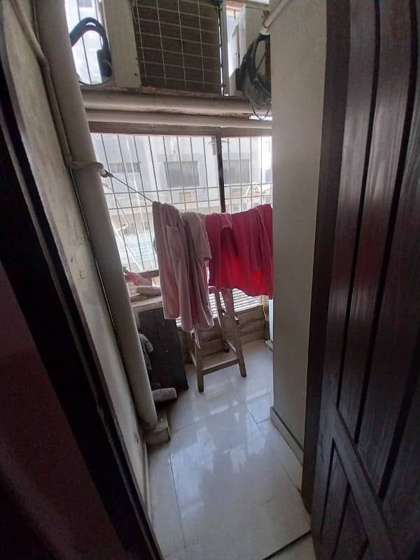 Chance Deal 2 Bedroom Attached Bathroom 1st Floor In Big Bukhari 17