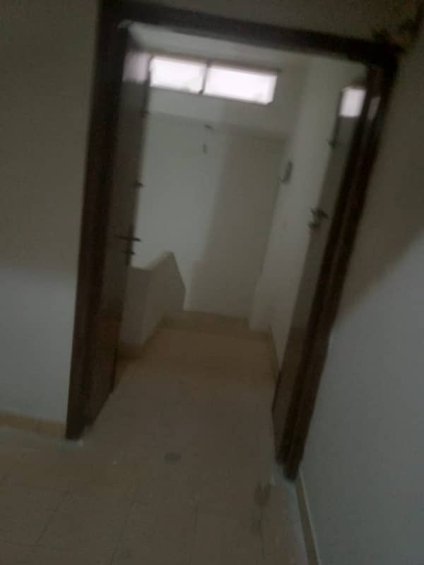 500yard Upper Portion Separate Gate 3 Bedroom 10