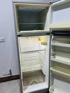 Refregerator for sale in B17