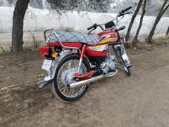 Honda CD 70 2025