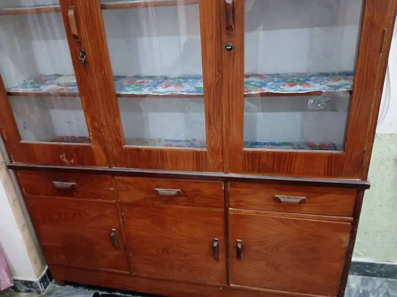 wooden bartan almari/cabinet/wardrobe in good condition 2