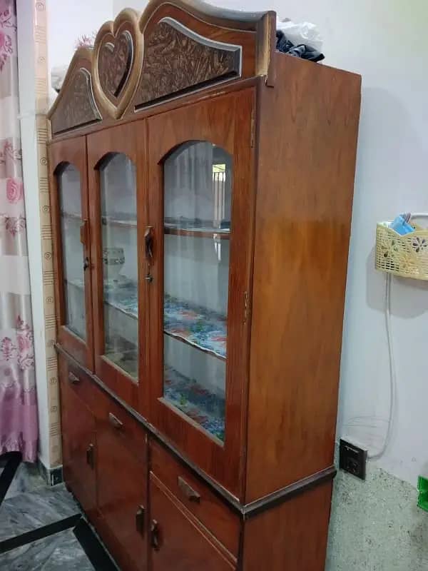 wooden bartan almari/cabinet/wardrobe in good condition 5