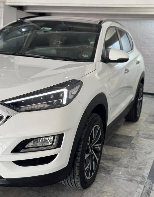 Hyundai Tucson 2024 Lik Brand New 2