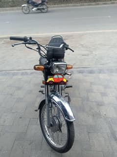 Honda 70 Black 22 model