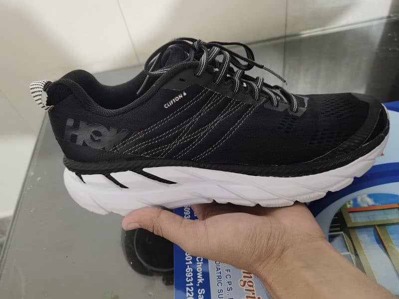 Hoka Clifton 6 0