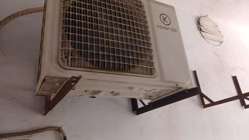 non inverter one ton AC 2