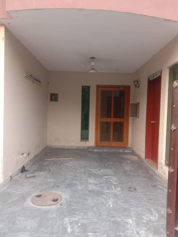 HOT LOCATION CORNER HOUSE FOR RENT IN GREEN CITY AVAILABLE AT RANA MURSLEEN ESTATE 2