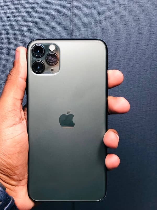 iPhone 11 Pro Max 0