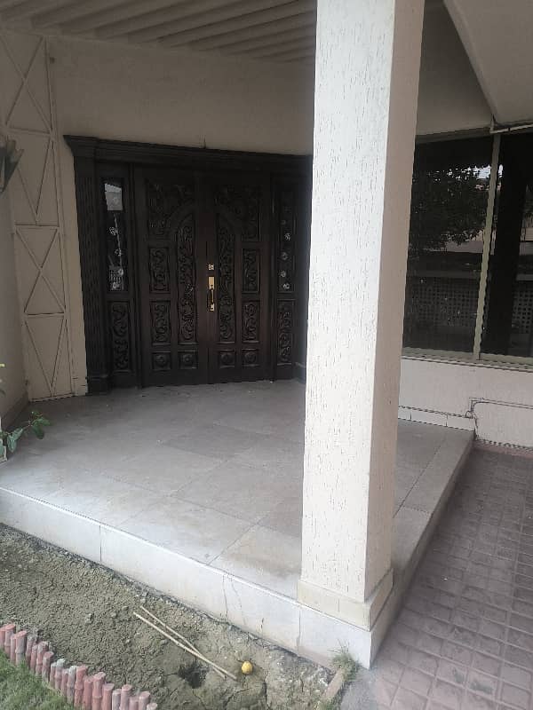 One Kanal Ground Floor For Rent 2