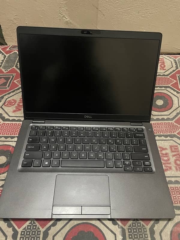 Dell Latitude 5300 4