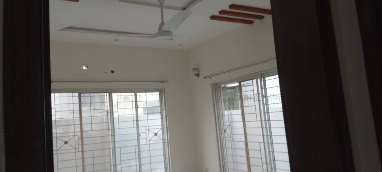 BRAND NEW HOUSE 8 MARLA AVAILABLE FOR RENT IN BAHRIA ORCHARD LAHORE 10