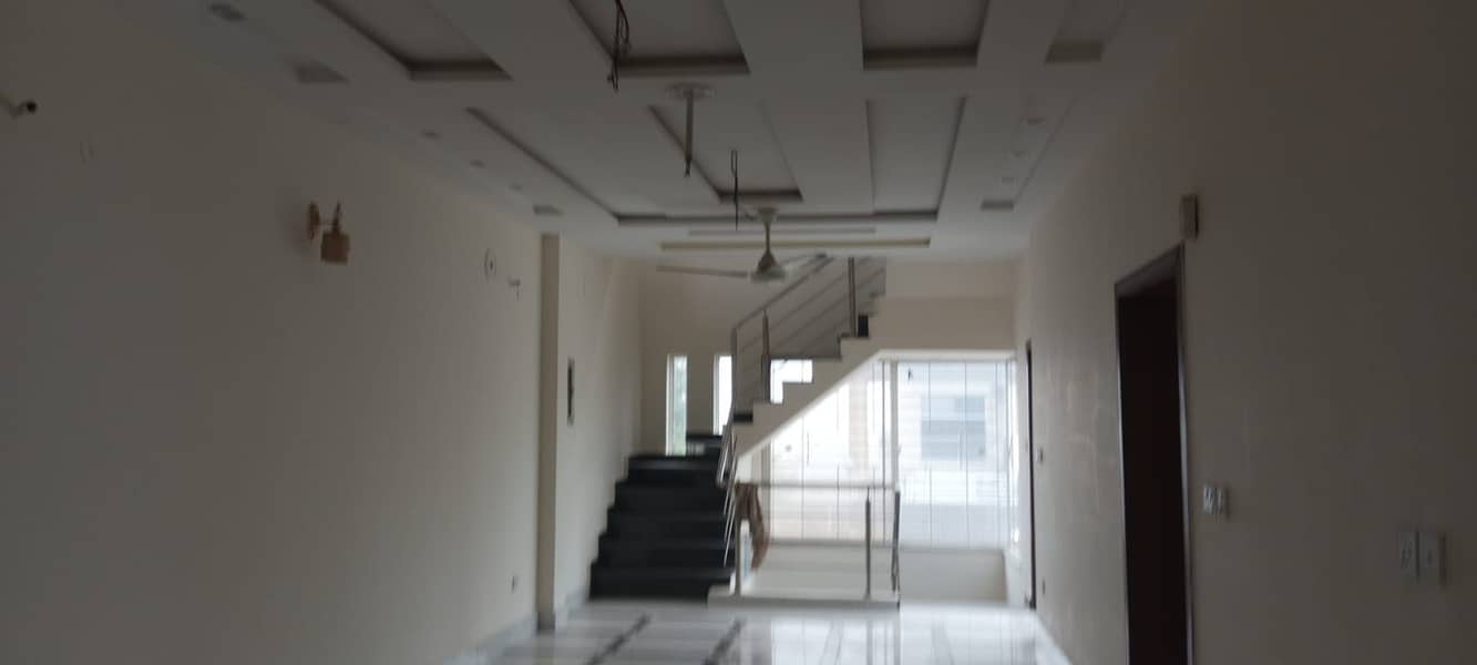 BRAND NEW HOUSE 8 MARLA AVAILABLE FOR RENT IN BAHRIA ORCHARD LAHORE 24