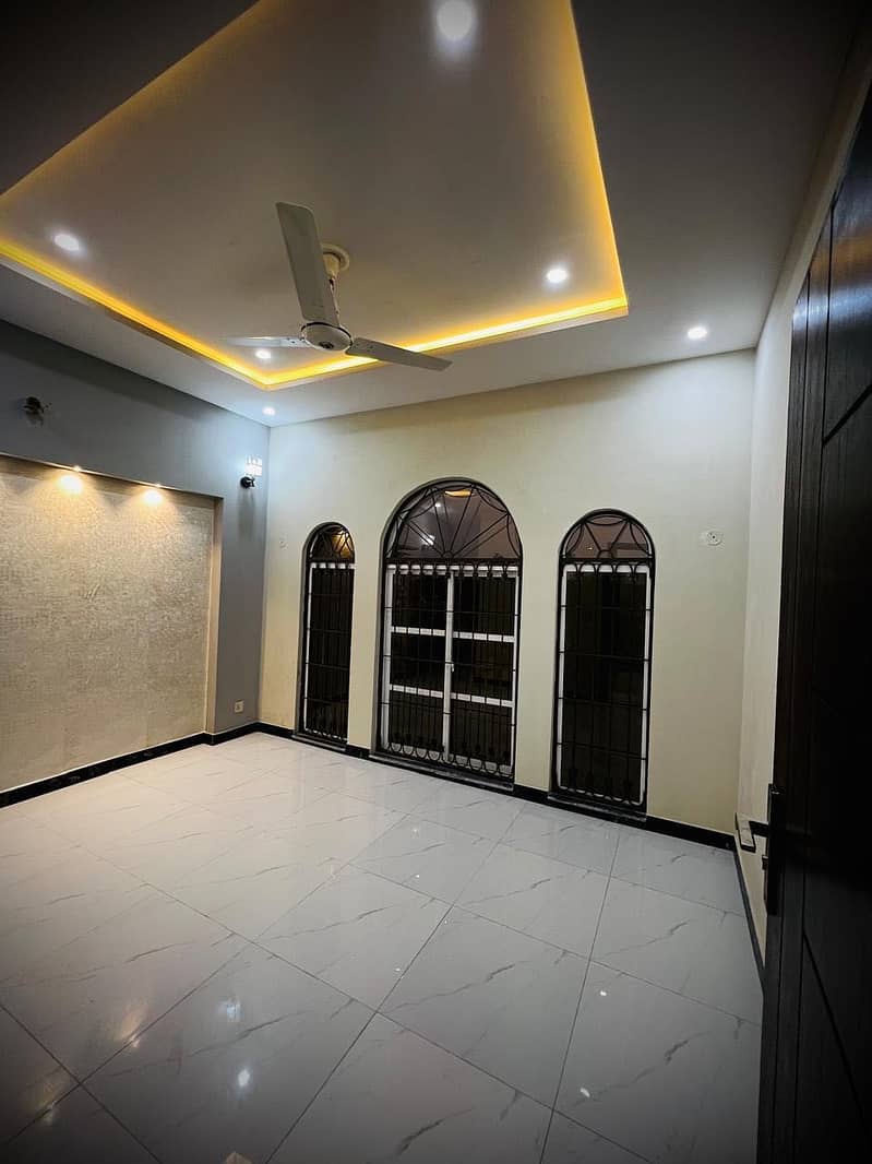 BRAND NEW HOUSE 5 MARLA AVAILABLE FOR RENT IN BAHRIA ORCHARD 9