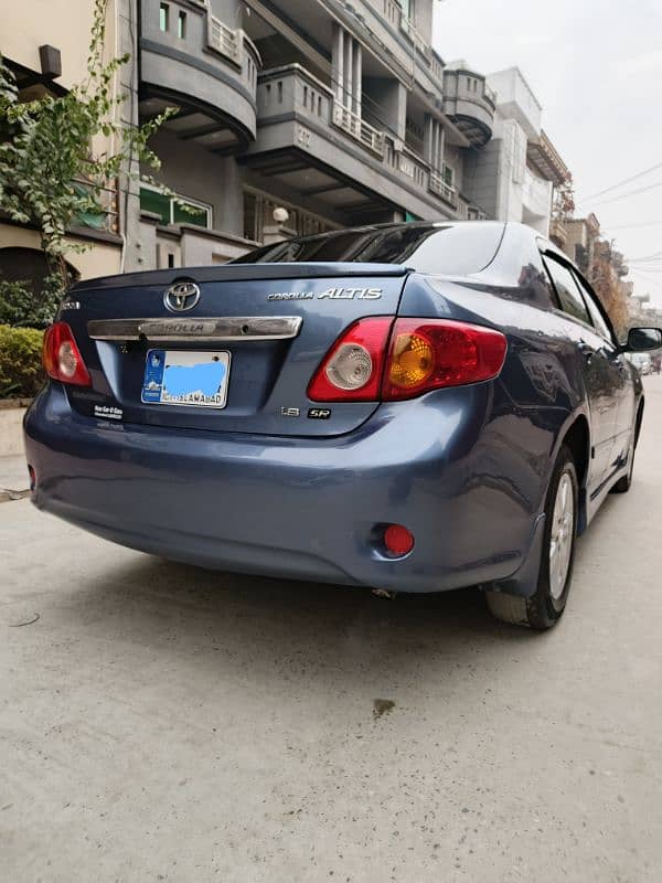 Toyota Corolla Altis 2009 3