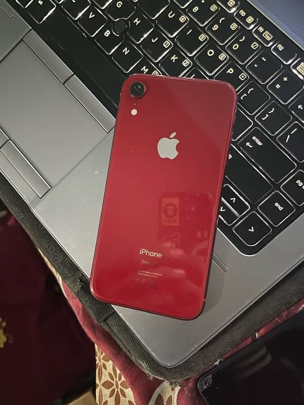 iphone xr back sale condition 10/9 3