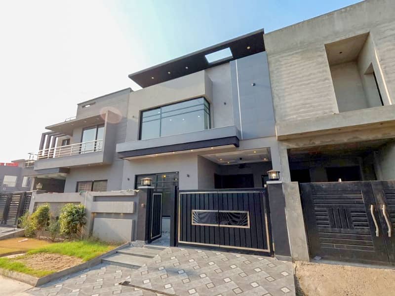 House Is Available For sale In Green City - Block C 5