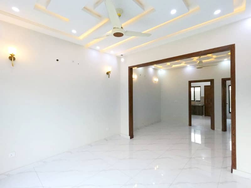 House Is Available For sale In Green City - Block C 8