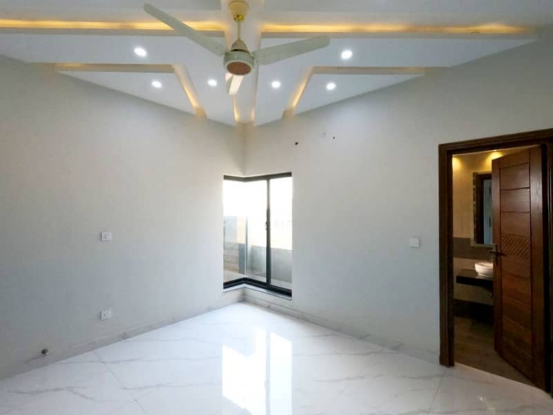 House Is Available For sale In Green City - Block C 27