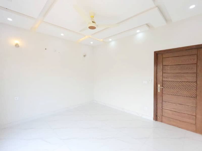 House Is Available For sale In Green City - Block C 31