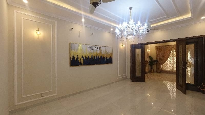 10 Marla House In Beautiful Location Of Paragon City Grove Block In Lahore 8