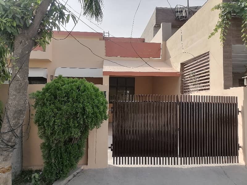 Centrally Located House Available In Askari 5 For sale 5