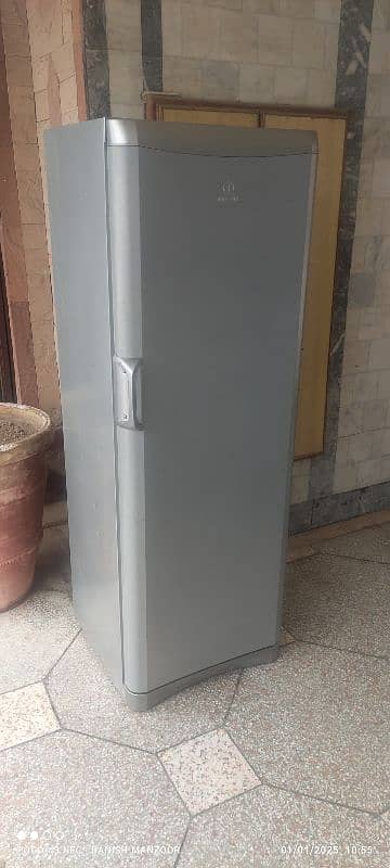 INDESIT Refrigerator 0