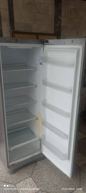 INDESIT Refrigerator 1