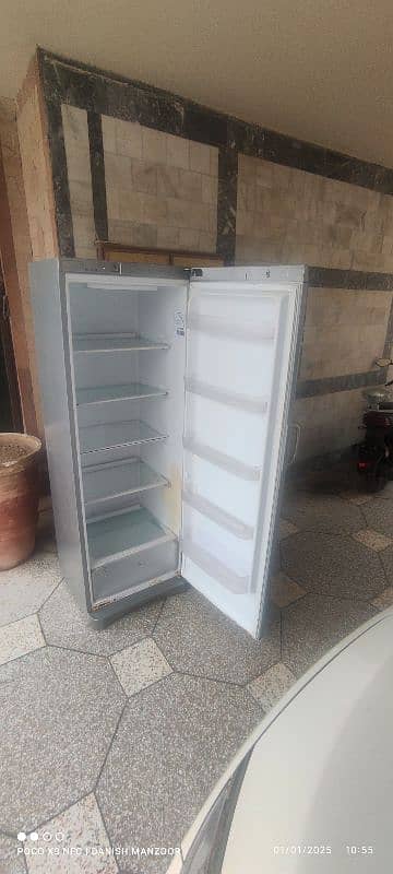 INDESIT Refrigerator 3