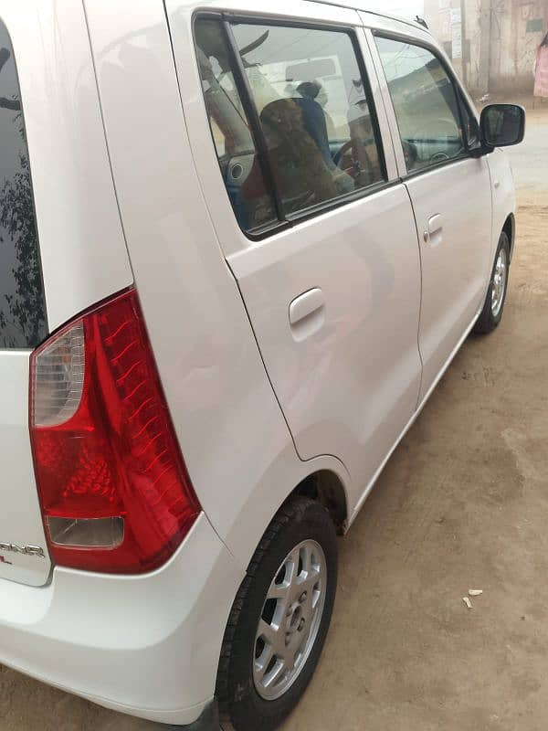 Suzuki Wagon R 2018 7