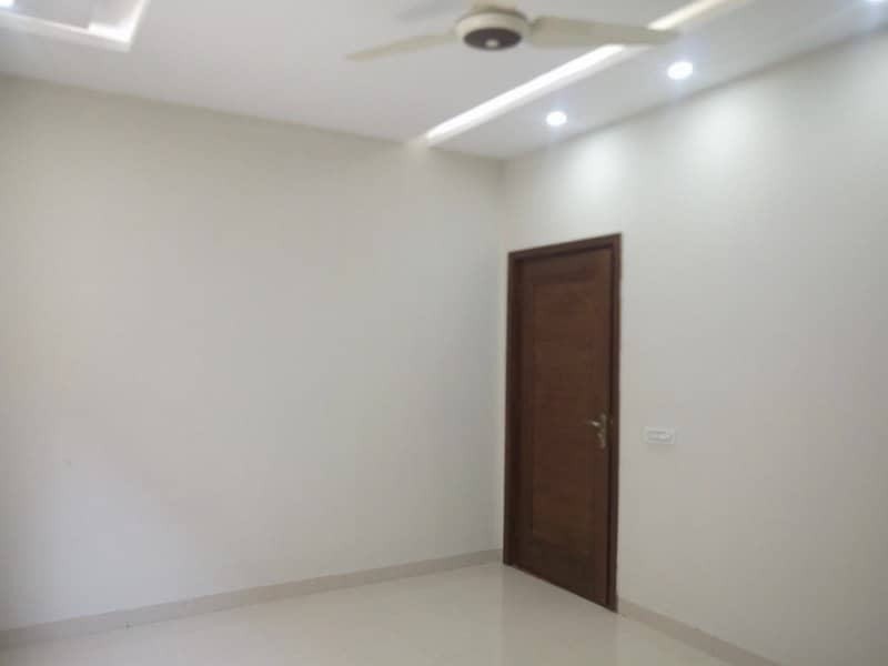 10 Marla House For Sale In Punjab Coop Housing Society 7