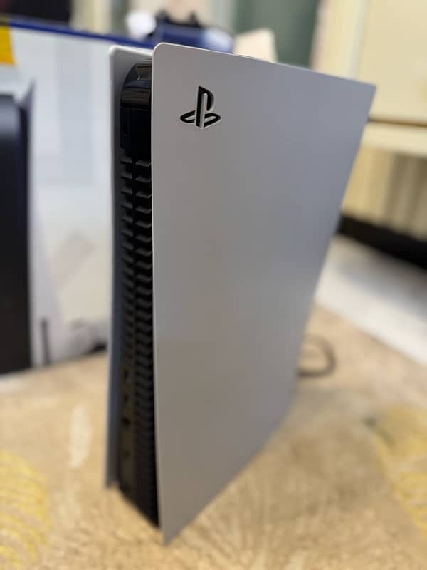 SONY PS5 825GB 2