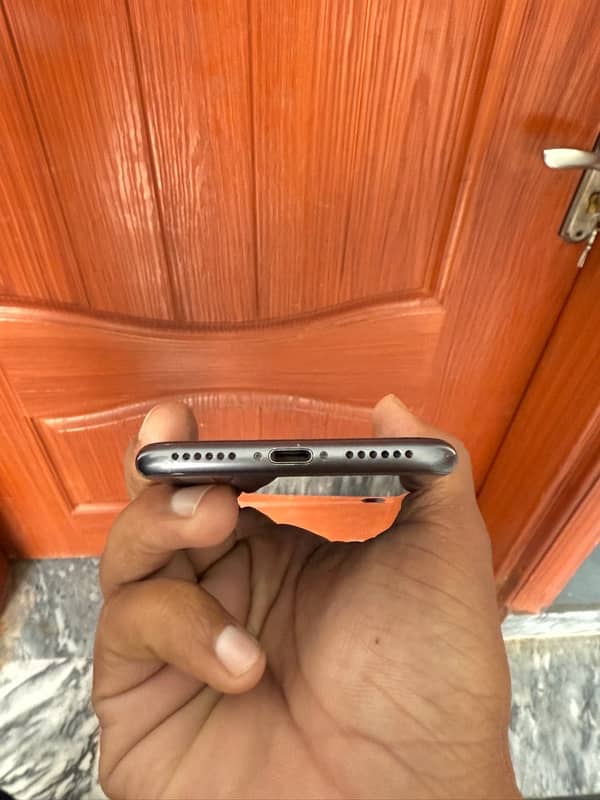 Iphone 8 urgent sale 2