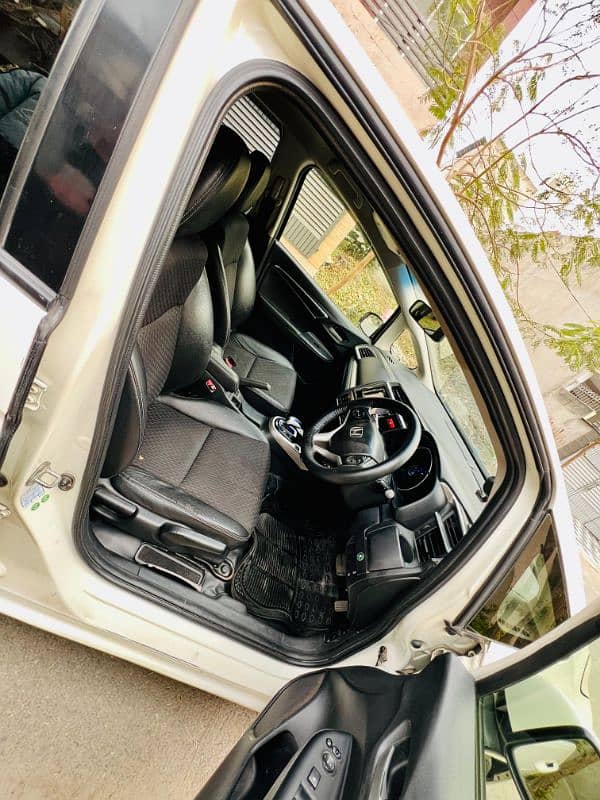 For Sale Honda Fit Model 2014/2017 Fully Loaded Hybrid Technology 7