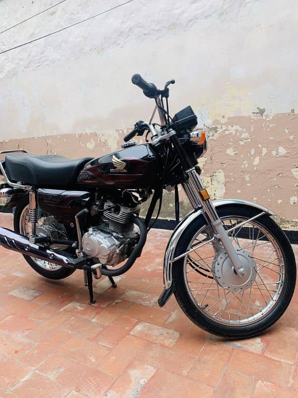 Honda CG 125 (2024) 1