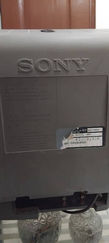 Sony Trinitron WEGA television 2