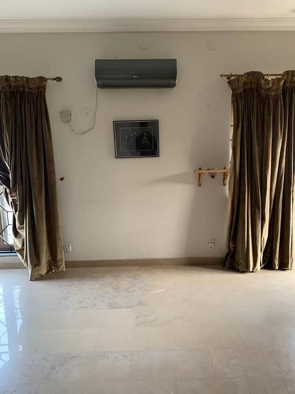 SEMI FURNISHED INDEPENDENT ANNEXY FOR RENT IN MAIN CANTT &OTHER OPTIONS AVAILABLE 17