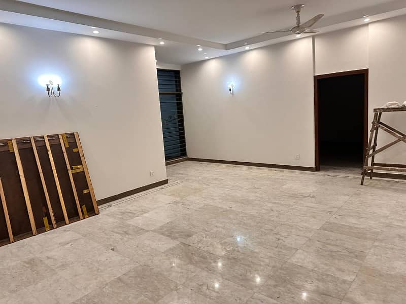 1 KANAL ULTRA HOUSE FOR RENT IN CANTT PRIME LOCATION & OTHER OPTIONS AVAILABLE IN CANTT & FURNISHED AND NON FURNISHED HOUSE AVAILABLE 10