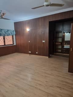 CANTT NATIONAL ESTATE& BUILDER'S  1 Kanal Ultra House For Rent in Cantt