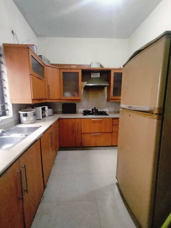 12-MARLA UPPER PORTION FOR RENT ALL CONNECTION SEPARATE OTHER OPTIONS AVAILABLE 2