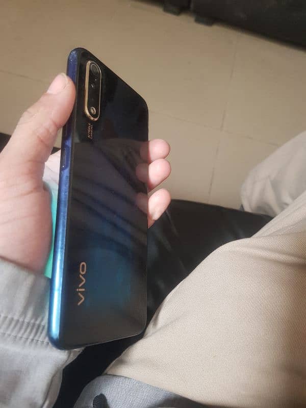 vivo s1 3