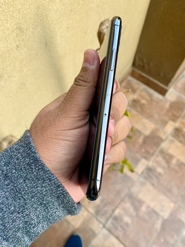 iPhone 11 Pro 256 GB Approved 2