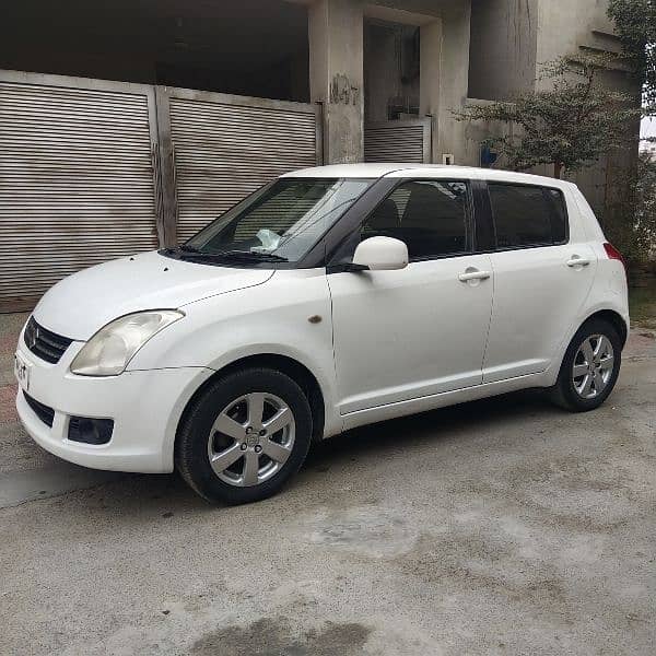 Suzuki Swift DLX 2012 0