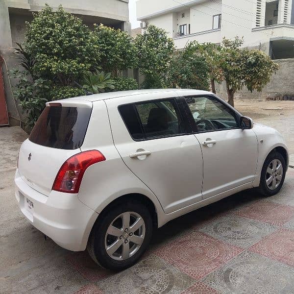 Suzuki Swift DLX 2012 2